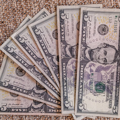 5 US Dollar